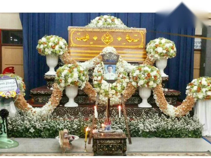 ผลงานจัดฉากดอกไม้งานขาวดำ งานศพจริง Funeral Decor