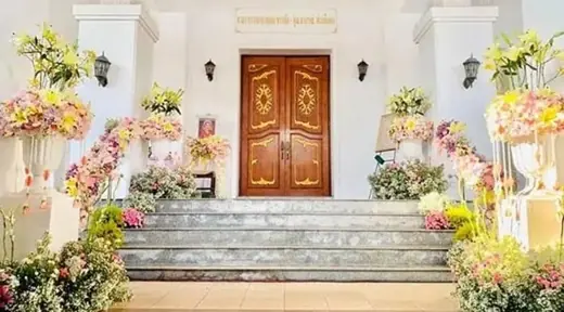 ดอกไม้หน้าเมรุ เขตพระนคร แบบพรีเมียม จัดดอกไม้งานศพ กรุงเทพ