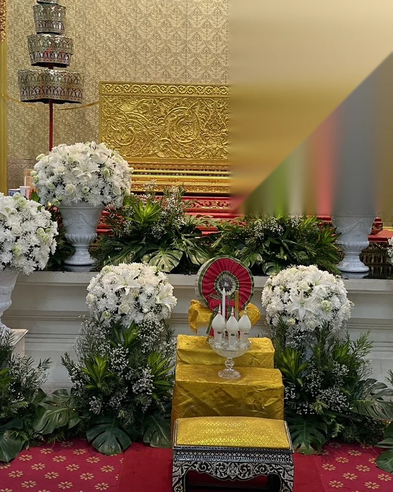 จัดดอกไม้งานศพ ชุดใหญ่ประดับหน้าหีบ (พรีเมียม) จัดดอกไม้งานศพ กรุงเทพ