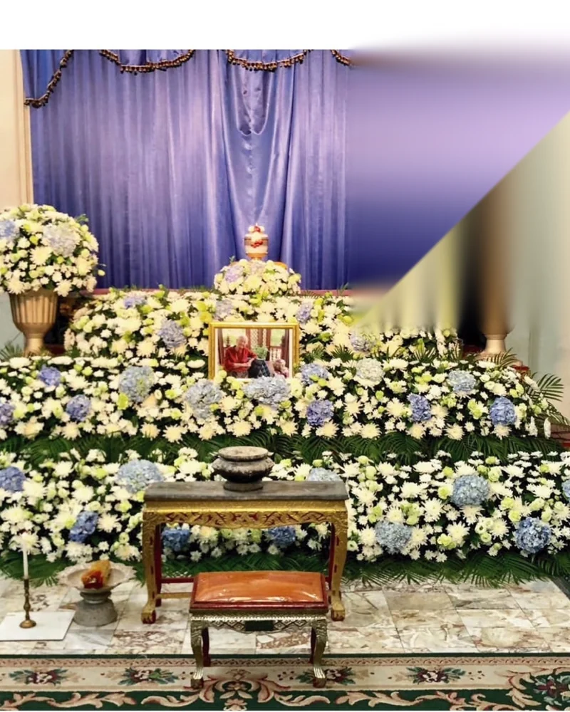 ดอกไม้หน้าศพ ชุดปทุมมาศ สงบ จัดดอกไม้งานศพ กรุงเทพ